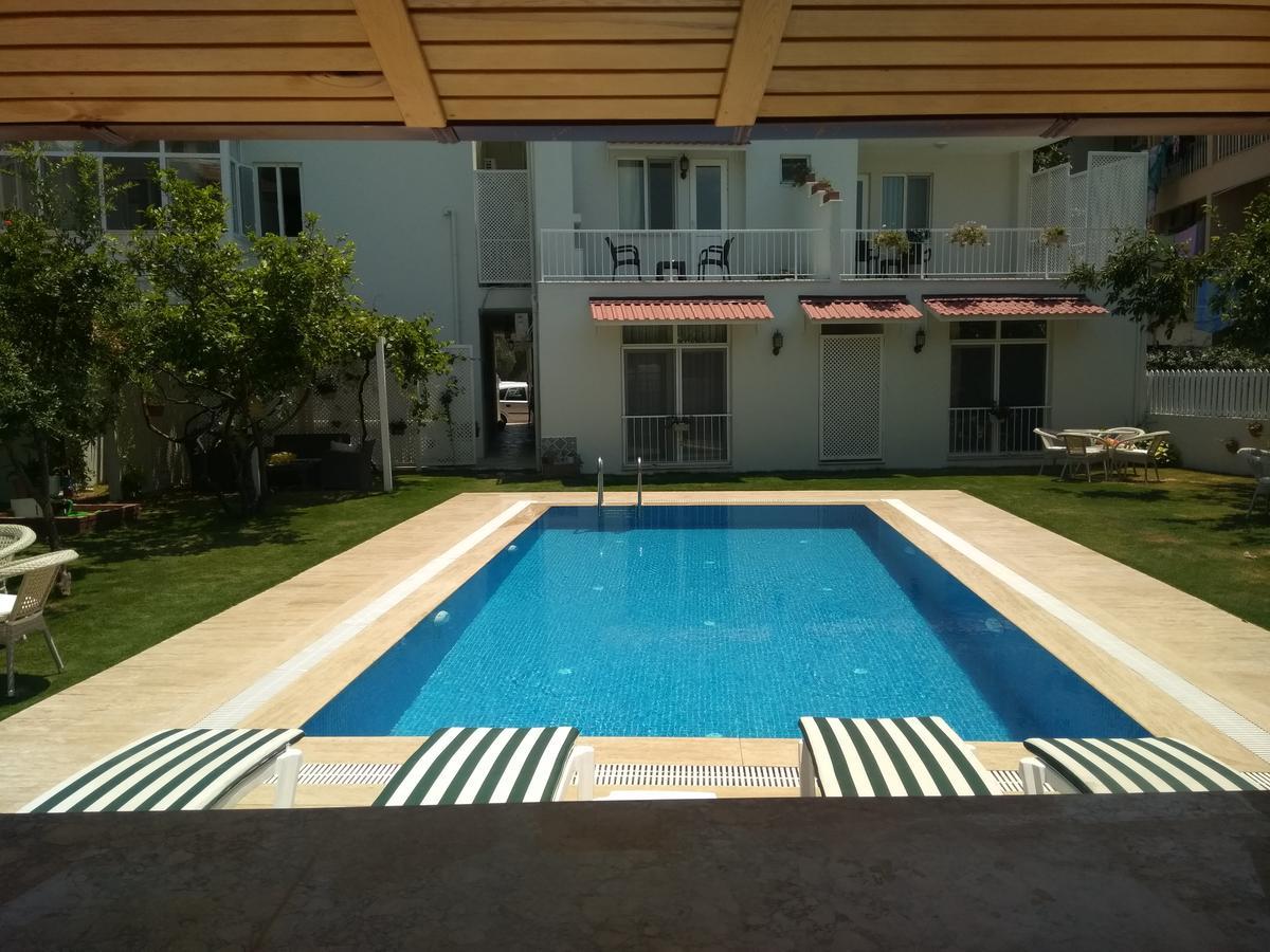 Grandma's Garden Aparthotel Dalyan Exteriör bild